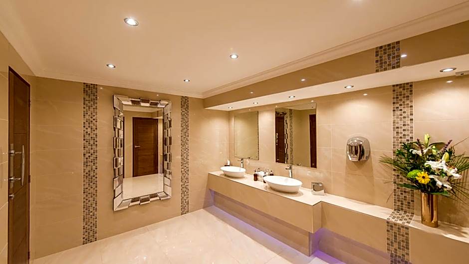 The Victoria Hotel & Source Spa