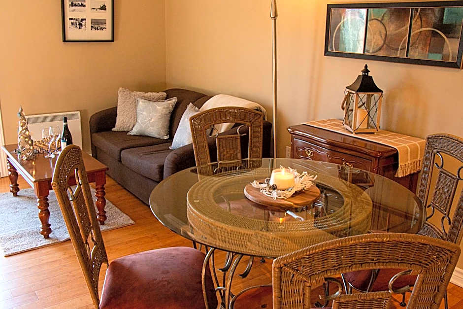 Charming studio with kitchen St-Sauveur