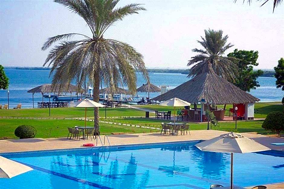 Flamingo Beach Hotel