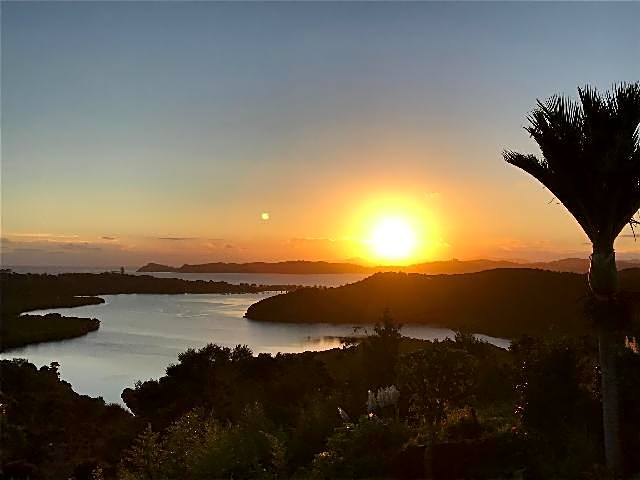 Bay Water Views Bed & Breakfast