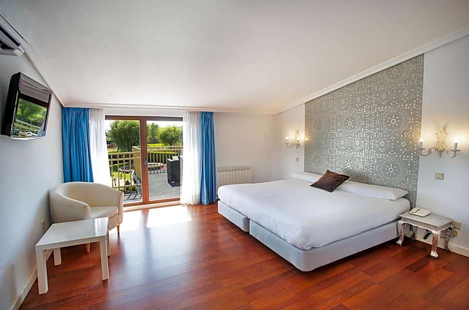 Hotel Conde Rodrigo II by eme hoteles