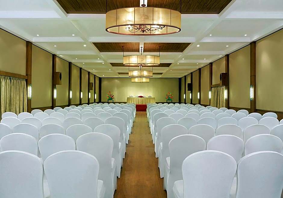 Vivanta Ernakulam, Marine Drive