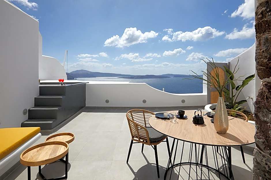 Allure Breeze Suites