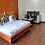 Hotel Mandakini Plaza