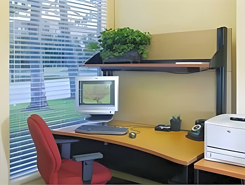 Value Suites Extended Stay - Arlington