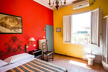 Double Room with Shared Toilet