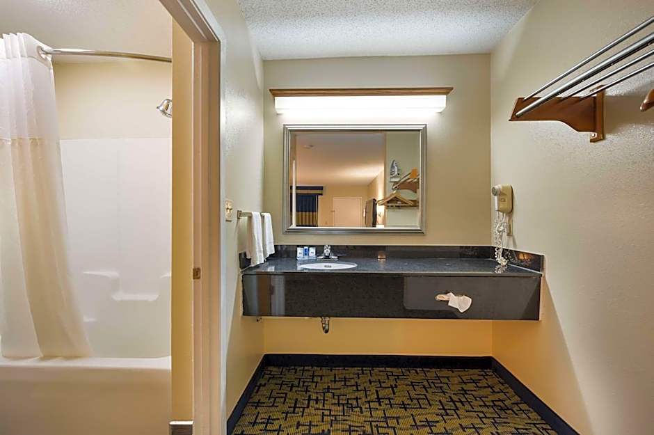 SureStay Hotel by Best Western Meridian