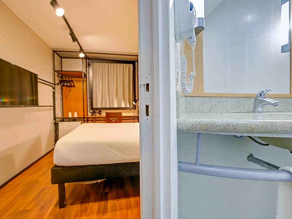 Ibis Copacabana Posto 2