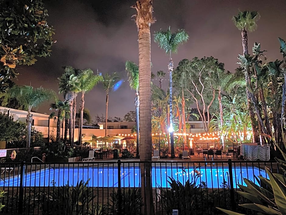 Lemon Tree Inn