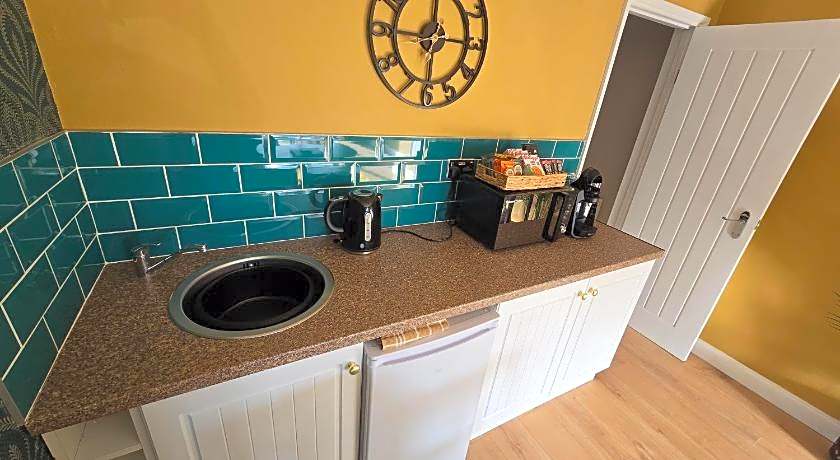 Sir Alfred Munnings Hotel