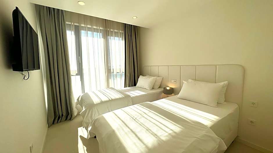 Sunraf Luxe Apartments