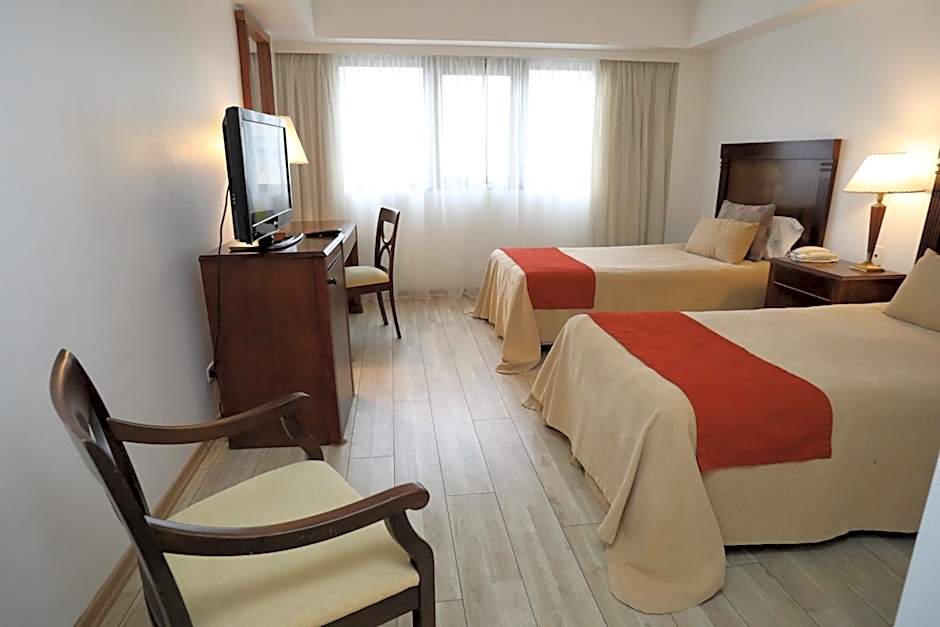 HR Esmeralda Luxor