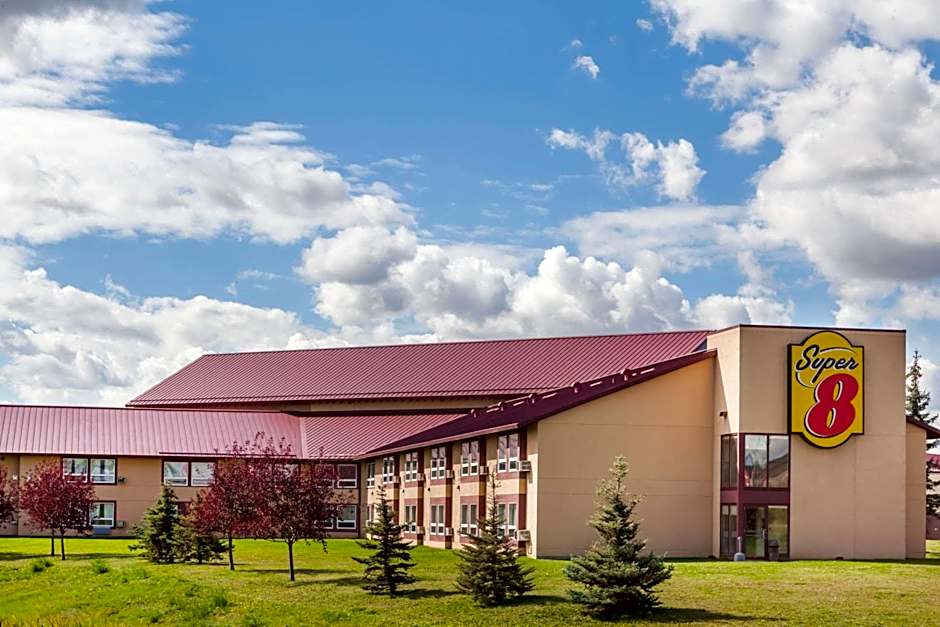 Super 8 by Wyndham Sherwood Park/Edmonton Area