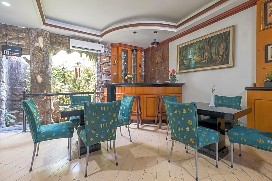 OYO 1090 Hotel Anging Mammiri Makassar