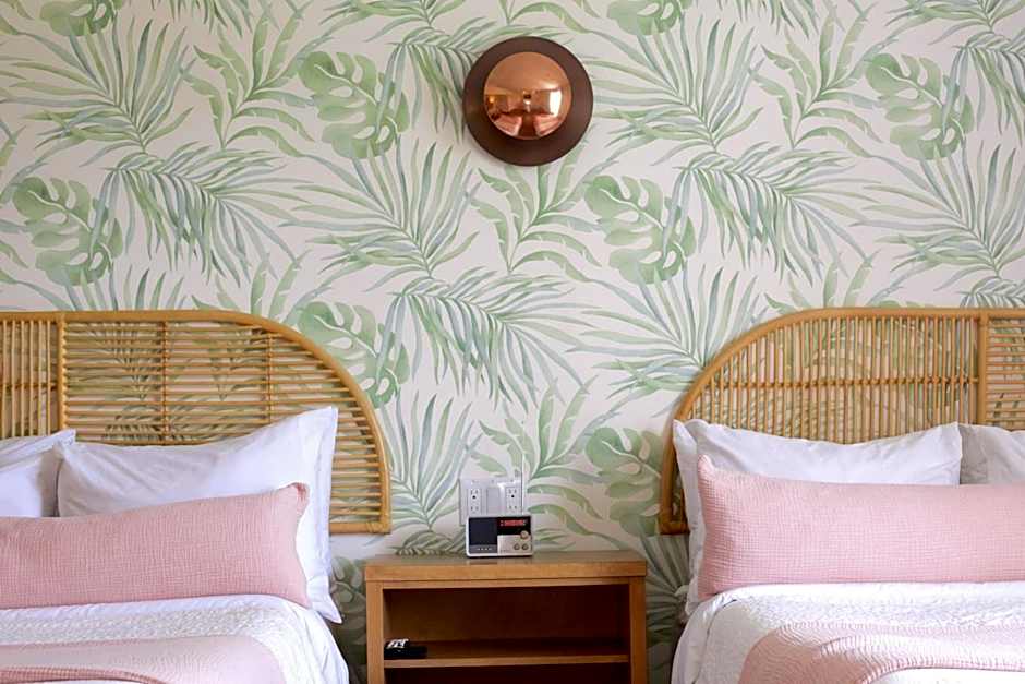 The June Motel, Prince Edward County