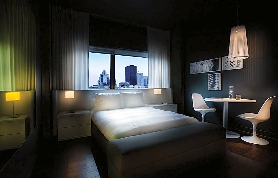 Hotel Zero 1