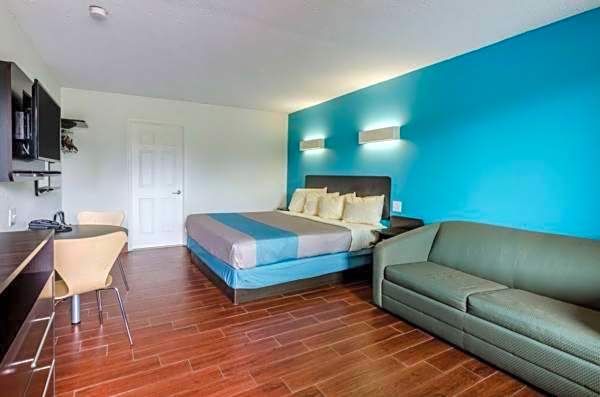 Motel 6-Lexington, VA