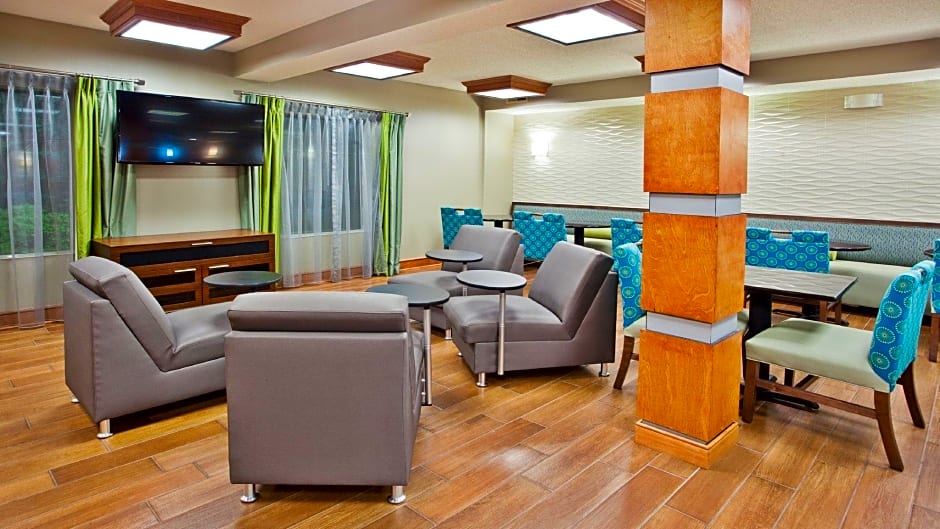 Holiday Inn Express Hotel & Suites Kimball By IHG