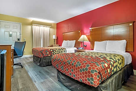 Double Room with Two Double Beds - Non-Smoking