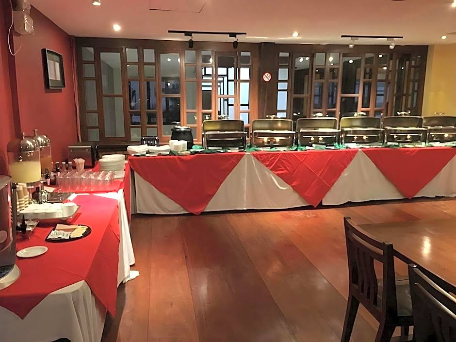Mango Valley Hotel 1