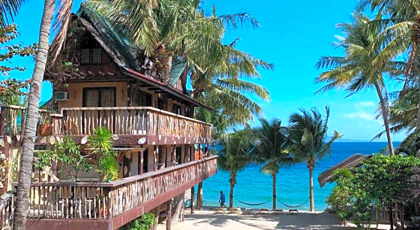 Bamboo House Beach Lodge & Restaurant