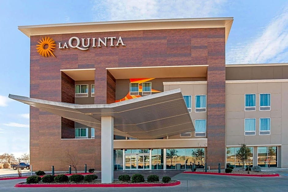 La Quinta Inn & Suites by Wyndham Lubbock South