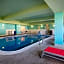 Holiday Inn Express Hotel & Suites Weston