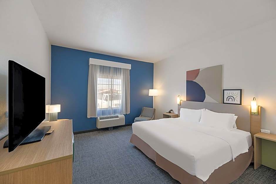 Spark by Hilton Midland South