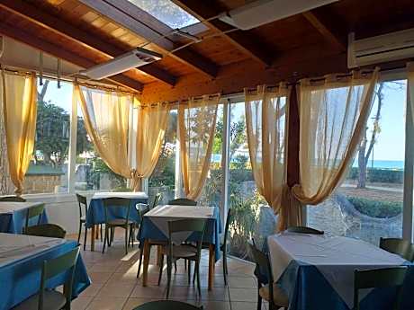 Quadruple room in Pineto - Just a few meters from the sea