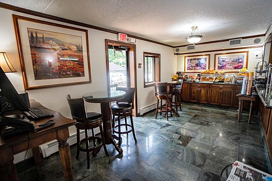 The Holland Hotel