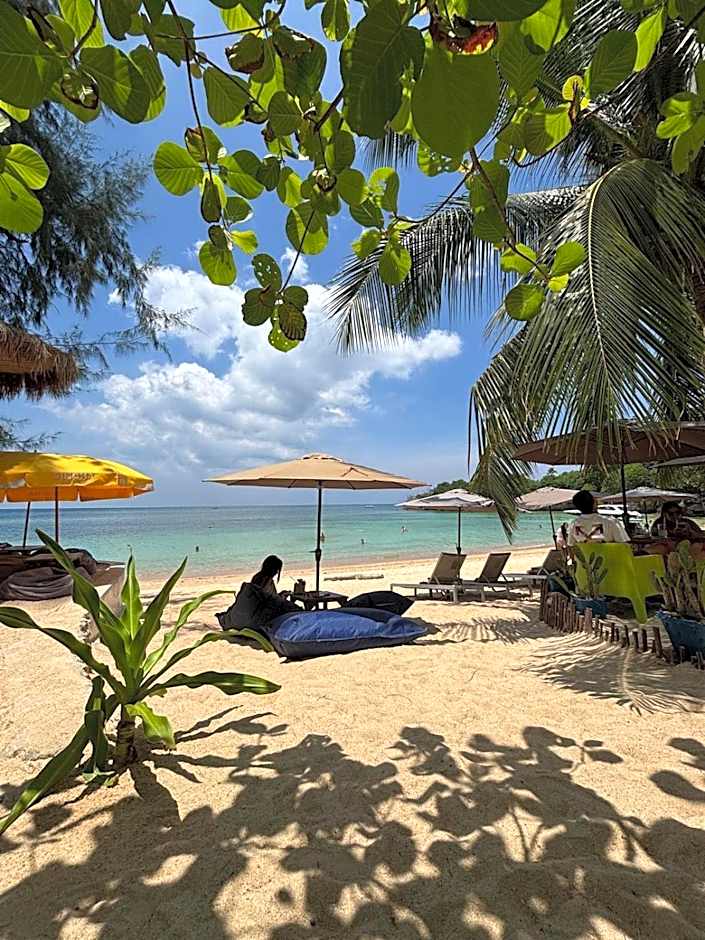 Secret Beach Bungalows