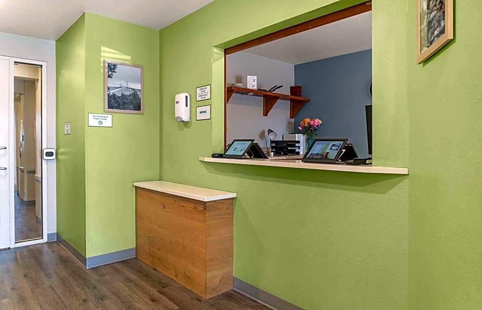 Extended Stay America Select Suites - Kalamazoo - West