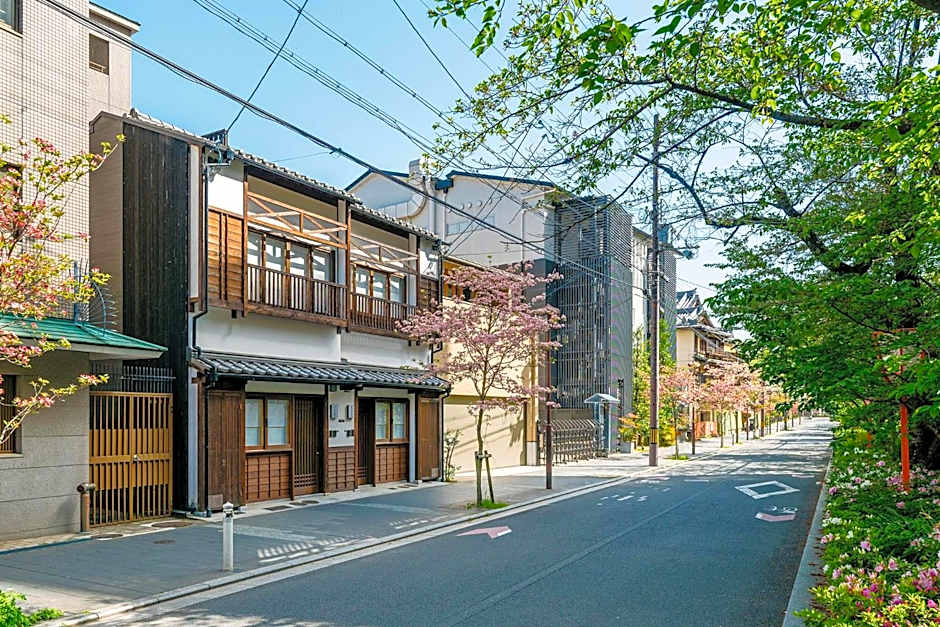 Hanakagari Machiya House