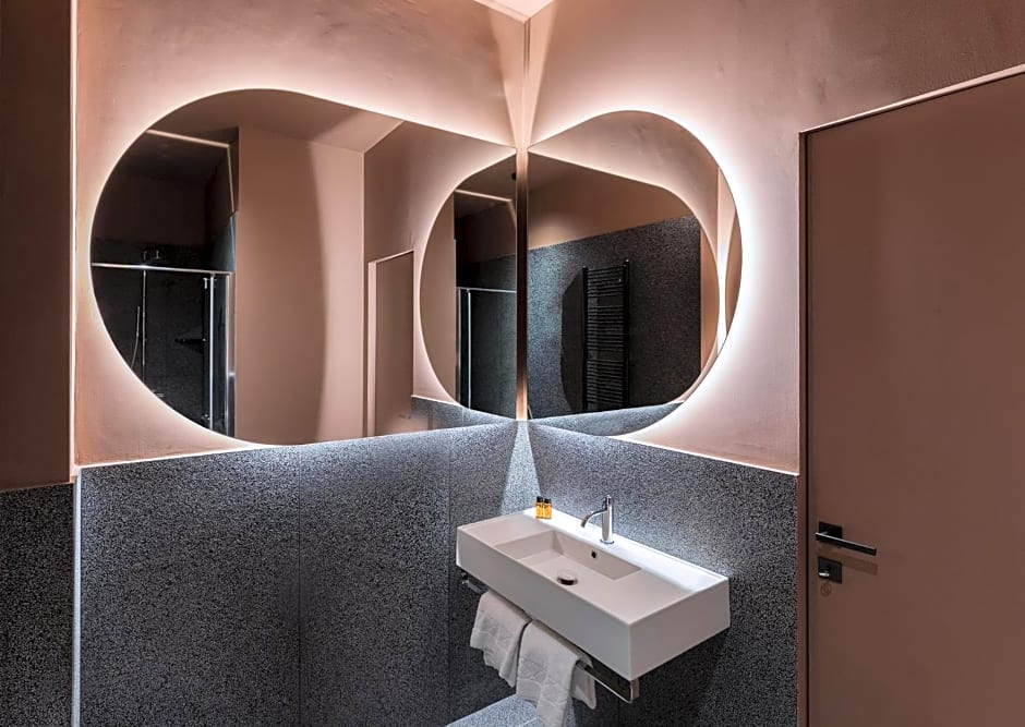 Elide Design Hotel