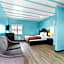 Rodeway Inn & Suites North Hollywood Burbank Airport - Universal Area
