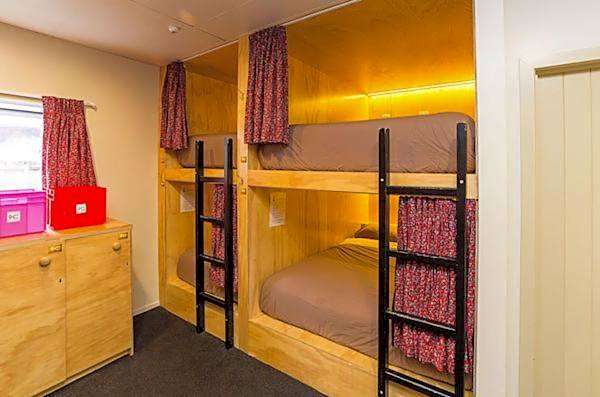 Tahuna Pod Hostel