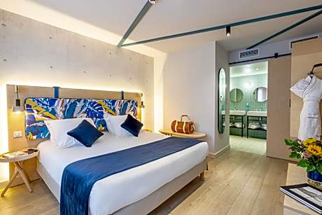 Suite with Spa Access