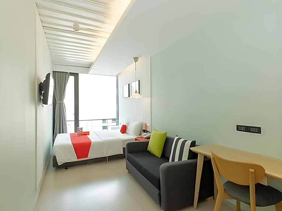 Sleepbox Sukhumvit 22