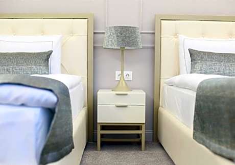Triple Room with Mountain View