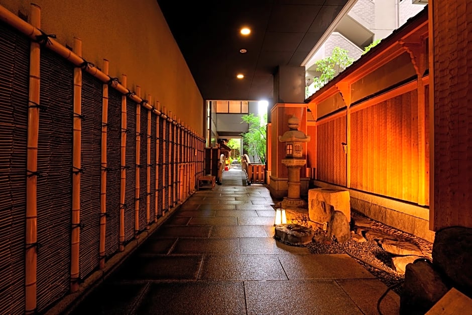 Ryoan Kazuki with Luxury Kyoto Collections KADEN
