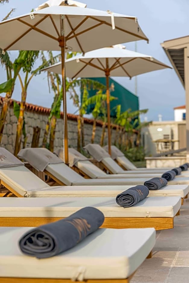 June Alaçatı Adult Only
