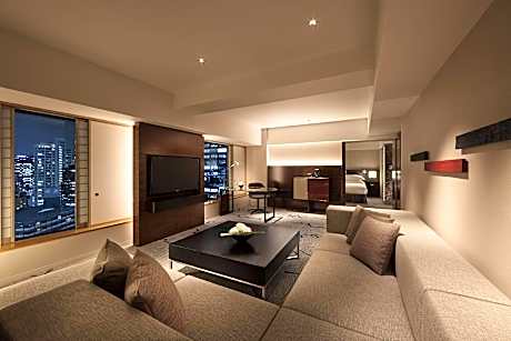 Executive King Tower Suite