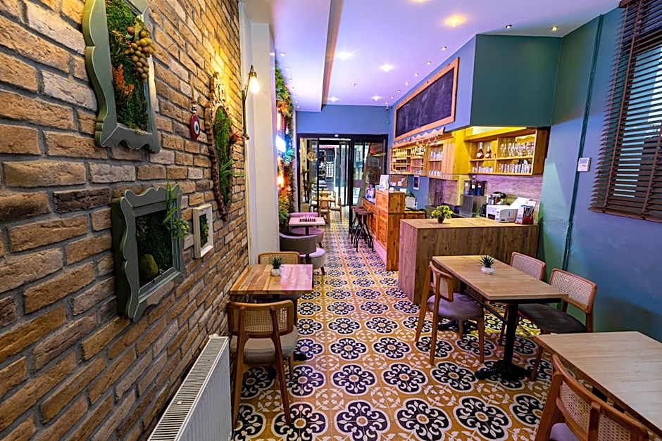 APOLLO HOTEL & APARTMENtS