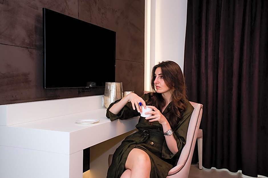 M2 Hotel