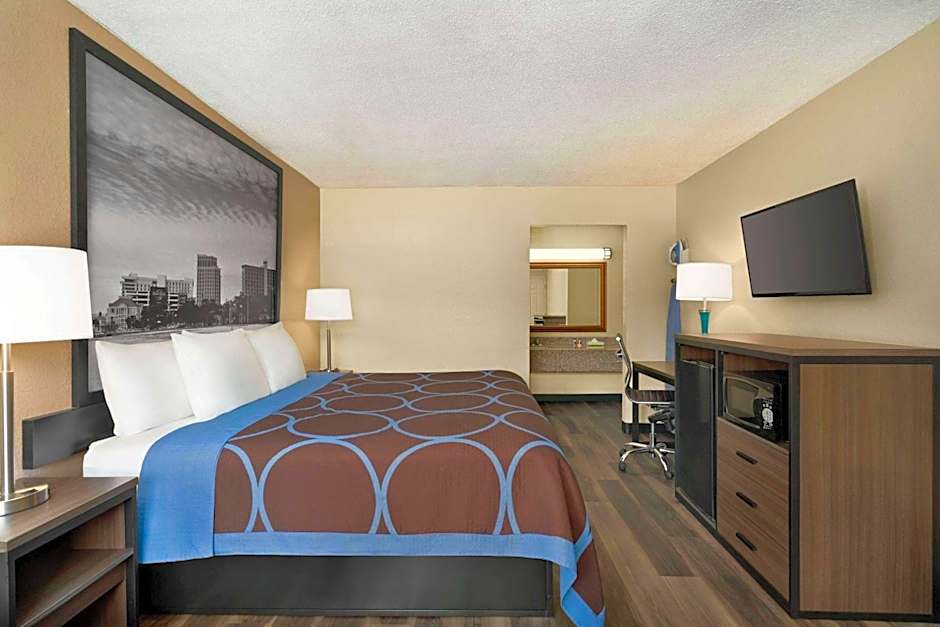 Super 8 by Wyndham Gulfport Near Biloxi