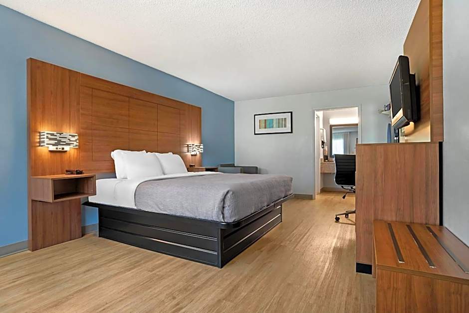 Quality Inn & Suites Near Lake Eufaula