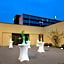 Holiday Inn and Suites Charleston West By IHG