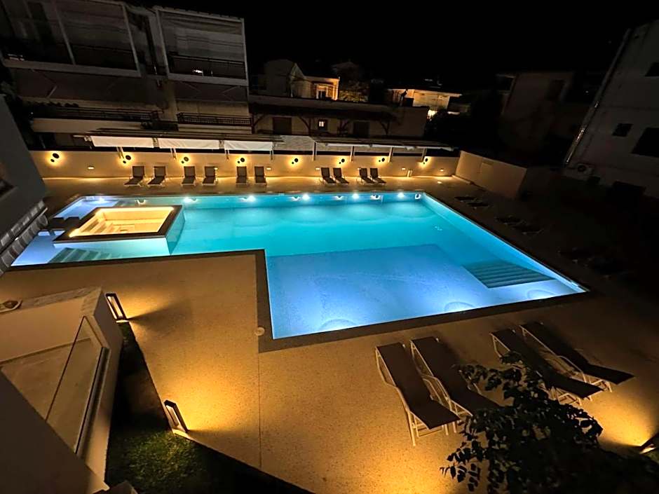 Studio Nikiti Beach