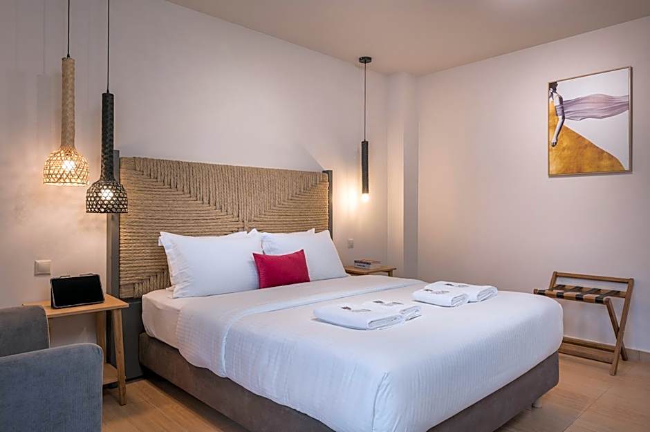 Trianon Luxury Apartments & Suites