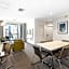 Clarion Suites Gateway